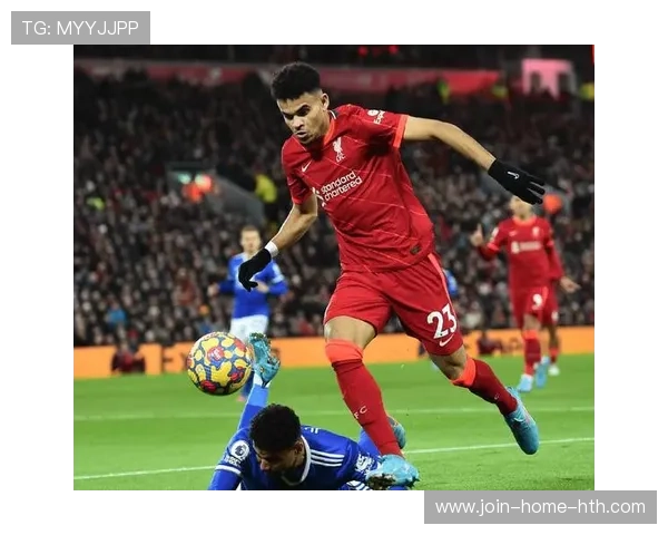 利物浦边路插上多次形成冲击并得分：从场上战术到日常训练的启示